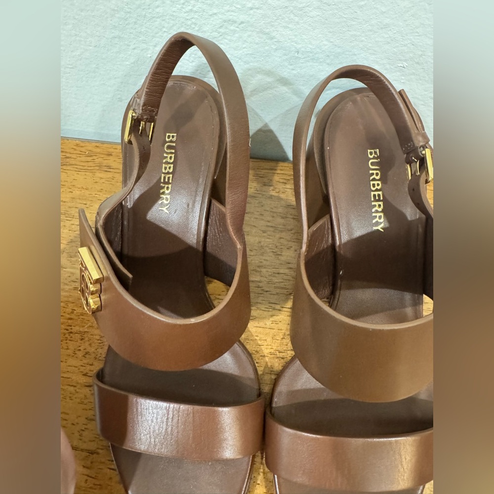 Burberry Virginia 65MM Logo Leather Sandals size 38 - Picture 4 of 8